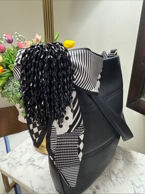 Women’s Scarf and Brooch Accessories